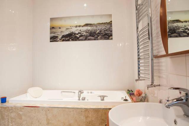 Arvalee Retreat With Outdoor Hottub Bed & Breakfast Omagh Dış mekan fotoğraf