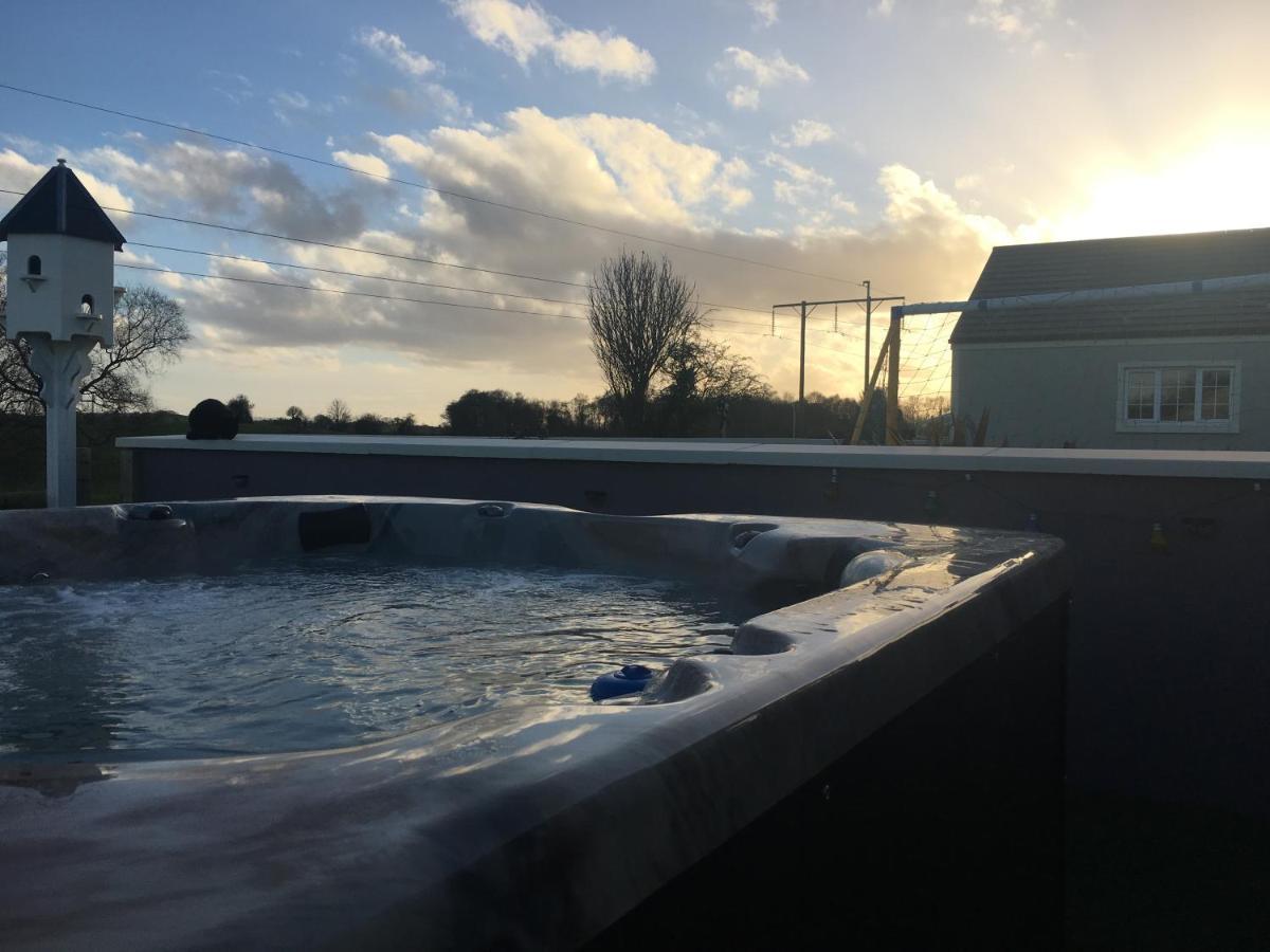 Arvalee Retreat With Outdoor Hottub Bed & Breakfast Omagh Dış mekan fotoğraf